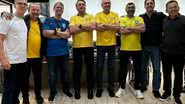 Entre os presentes estão governadores de Minas Gerais, Santa Catarina, Goiás, Amazonas, Paraná e Mato Grosso, demonstrando apoio ao ex-presidente. - Reprodução