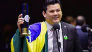Durante a sessão, o deputado Gilvan da Federal fez declarações extremas - Reprodução/Agência Câmara