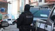 Polícia descobre ponto de tráfico de drogas que anunciava nas redes sociais em Areia Branca - Reprodução