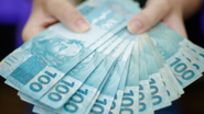 Com até R$ 4.500 disponíveis, a Caixa busca facilitar o acesso ao crédito - Reprodução/Freepik