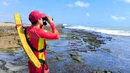 Corpo de Bombeiros retoma buscas por marinheiro desaparecido em praia de Natal
