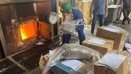 No mês passado, outra incineração já havia eliminado 1,3 tonelada de cocaína - Divulgação/Polícia Civil do RN