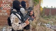 A operação se estendeu a outros municípios e estados, buscando interromper rotas de fuga e ampliar o controle sobre organizações criminosas. - Divulgação/SESED