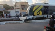 Saveiro ficou atravessada sobre os trilhos após falha mecânica - Imagem cedida