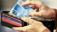 Entenda como a revisão do salário mínimo pode afetar aposentadorias, pensões e programas sociais no Brasil. - Reprodução/Internet