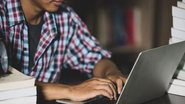 Nova resolução estabelece critérios rigorosos para cursos de pós-graduação, buscando garantir a qualidade das formações oferecidas. - Reprodução/Freepik