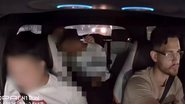 Imagem Chocante: Sexo oral em carro de aplicativo gera confusão e vídeo mostra cena gravada por motorista, que acabou sendo agredido