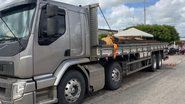 Imagem Homens são presos com caminhão carregado de trilhos de trem furtados no interior do RN