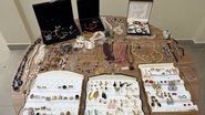 Imagem Polícia Civil prende três suspeitos e recupera joias avaliadas em mais de R$ 500 mil após golpe do falso sequestro em Natal