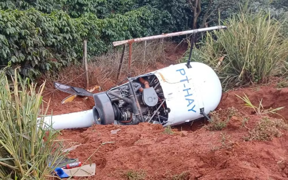 Helicóptero cai em Nova Resende - MG