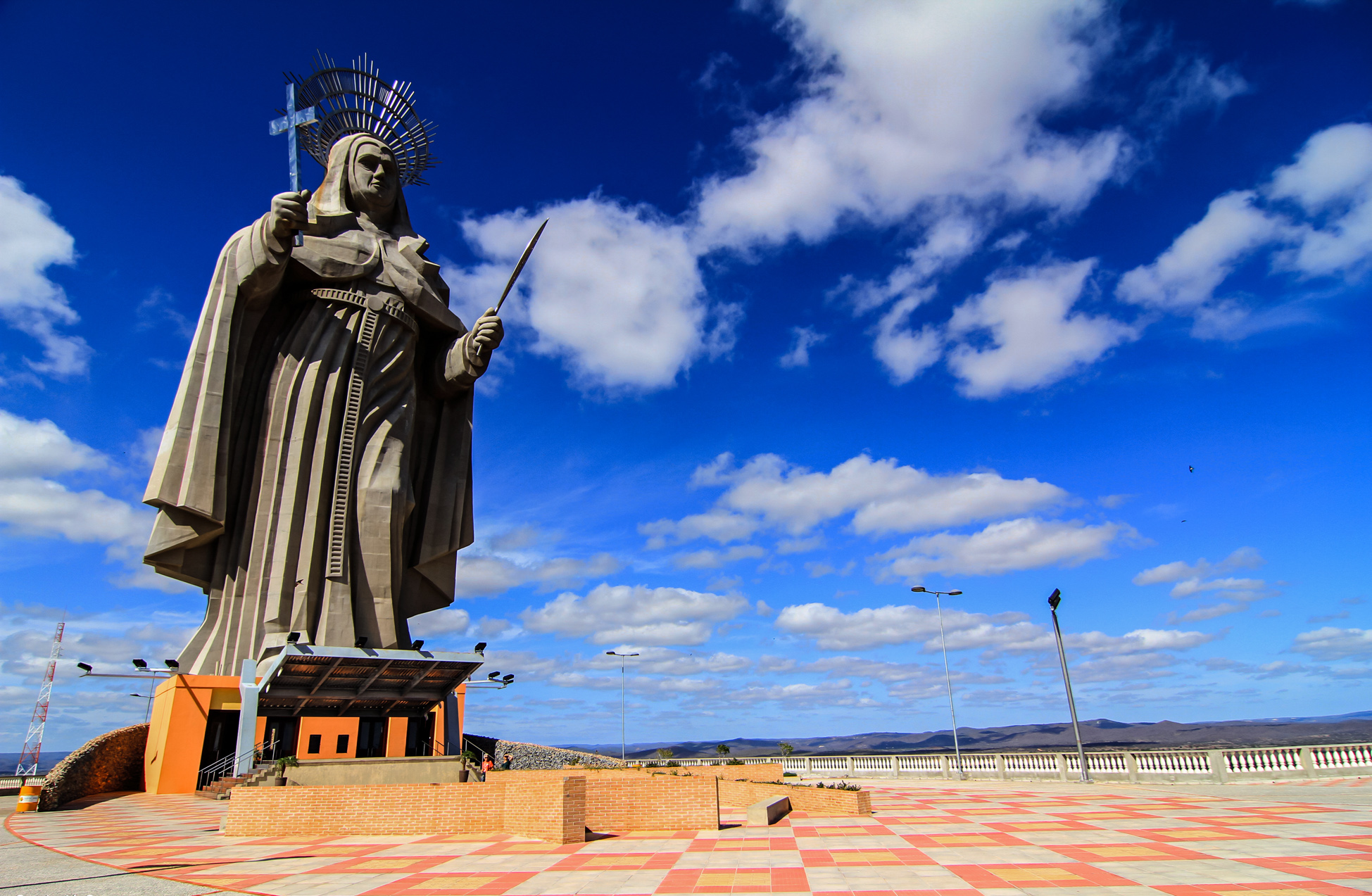 Estátua de Santa Rita de Cássia, em Santa Cruz, é a maior imagem católica do mundo / Foto: Canindé Soares