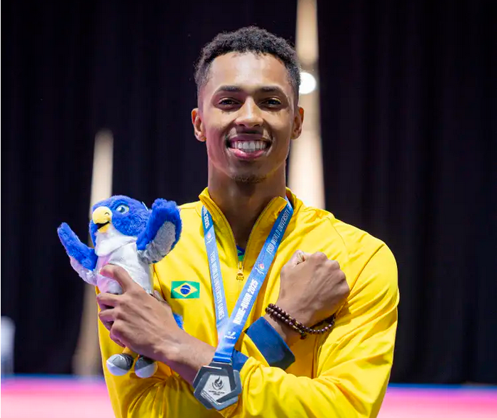Vinícius Matos enfrentou