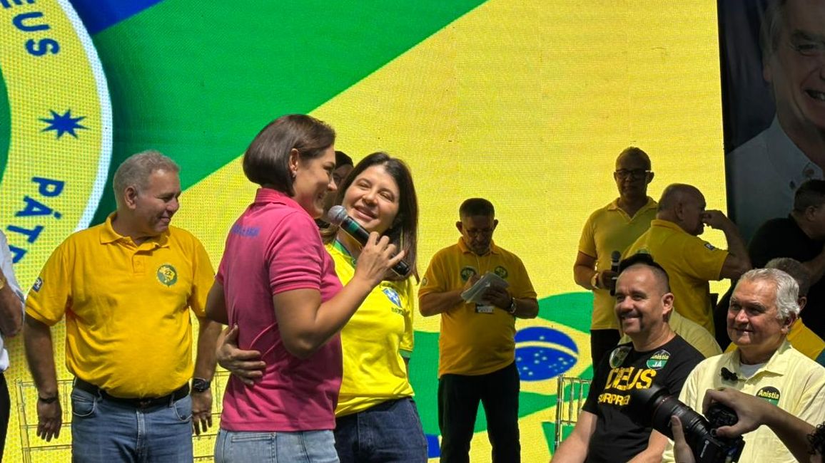 Michelle Bolsonaro e Carla Dickson