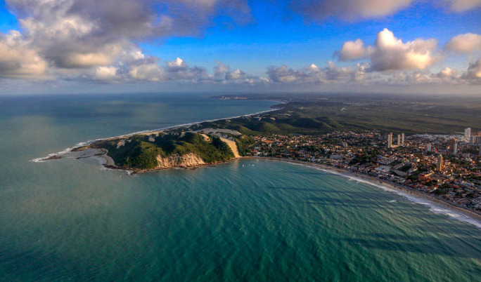 O objetivo é ouvir a comunidade e recolher contribuições que ajudarão a construir o Termo de Referência e as diretrizes do concurso público nacional de projetos, que definirá o novo desenho urbano e paisagístico de Ponta Negra.