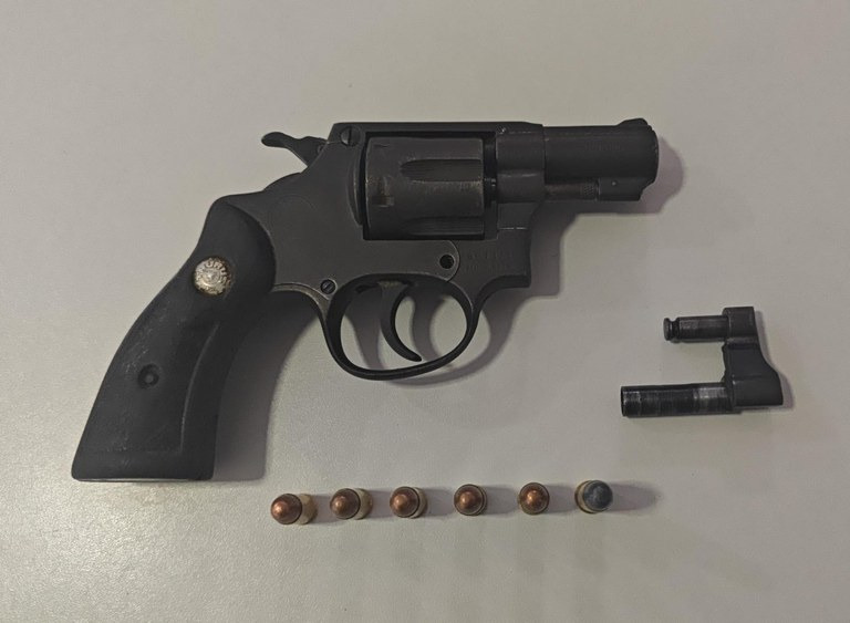 PRF prende três homens por associação criminosa e porte ilegal de arma de fogo em Parnamirim/RN