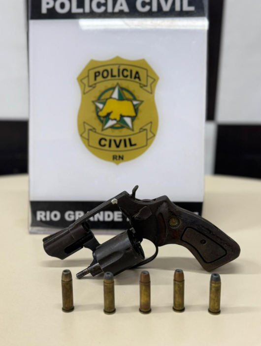 Arma apreendida pelos agentes. Foto: Divulgação/Policia Civil do RN
