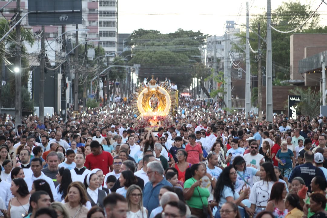 Nossa Senhora da Apresentação: procissão lota ruas da Cidade Alta em Natal