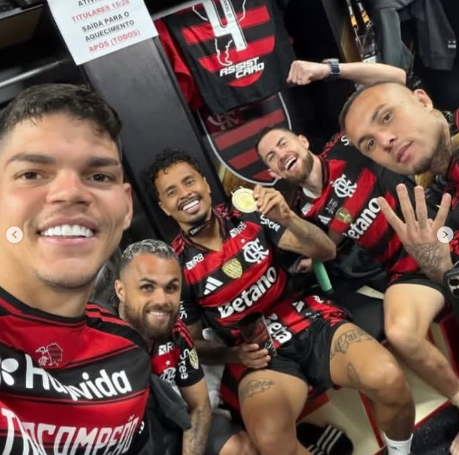 Além da disputa direta pelo Brasileirão, que pode ser definida já na quarta-feira (3), o clube inicia sua caminhada rumo ao título da Copa Intercontinental da Fifa. Imagem Instagram Flamengo oficial.