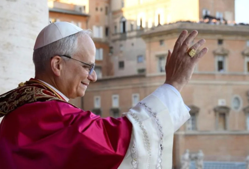 Leão XIV pediu uma paz que seja, segundo suas palavras, “desarmada e desarmante”, tanto na vida pública quanto na esfera doméstica. Foto: Vatican News