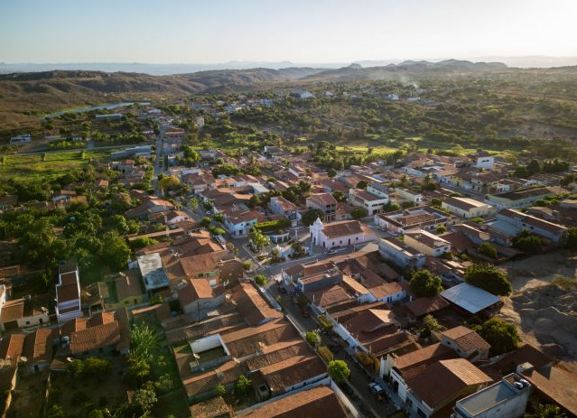 Um objeto que pertencia a uma das vítimas em uma área de mata no sítio Barro Vermelho, já no município de Serrinha dos Pintos. Imagem: Prefeitura de Serrinha dos Pintos.
