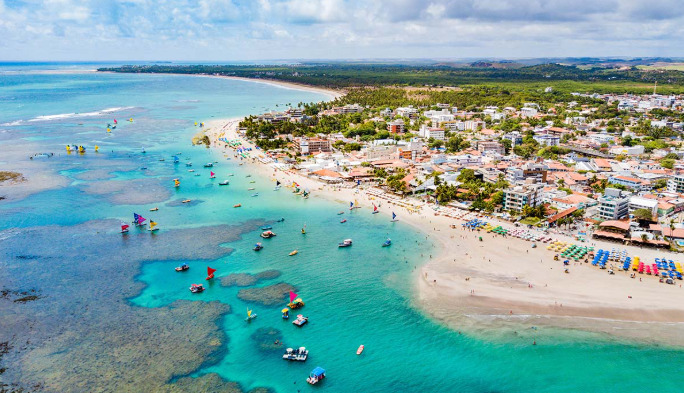 As agressões ocorreram na tarde do último sábado (27), após uma discussão em uma barraca na praia de Porto de Galinhas, no município de Ipojuca, no Litoral Sul de Pernambuco. Imagem: internet.