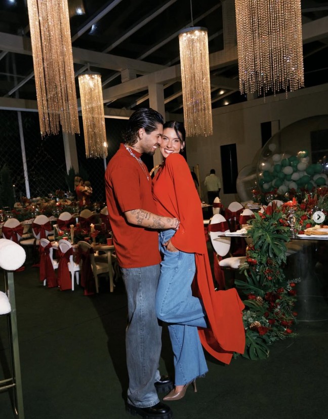 O casal, que passou o Natal juntos, decidiu seguir caminhos diferentes, mas mantém carinho um pelo outro - Reprodução: Instagram