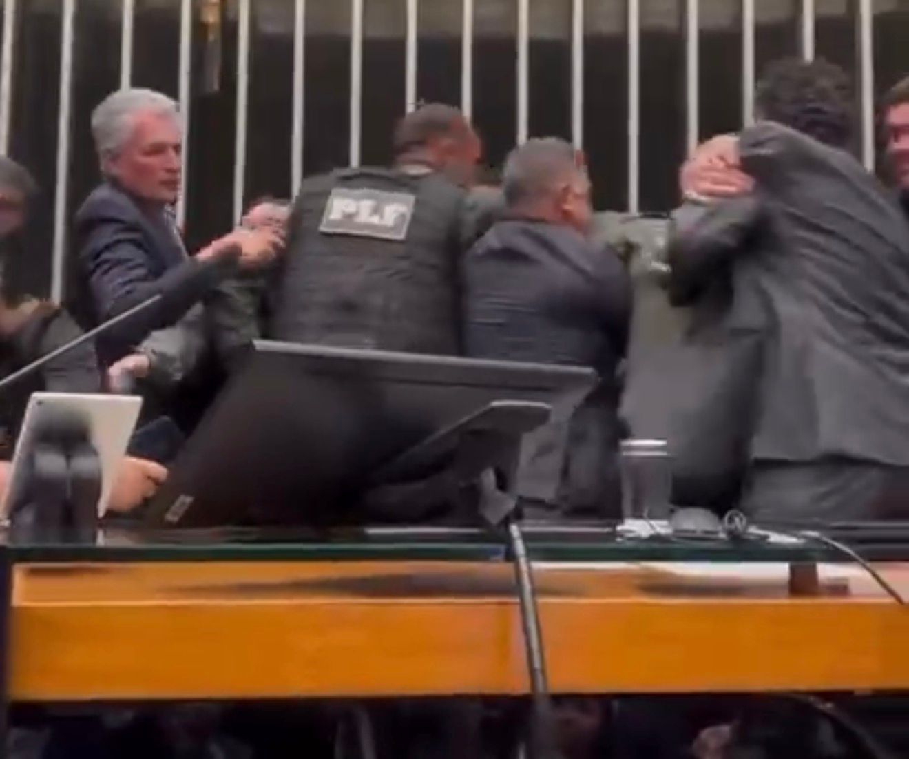 Polciais legislativos