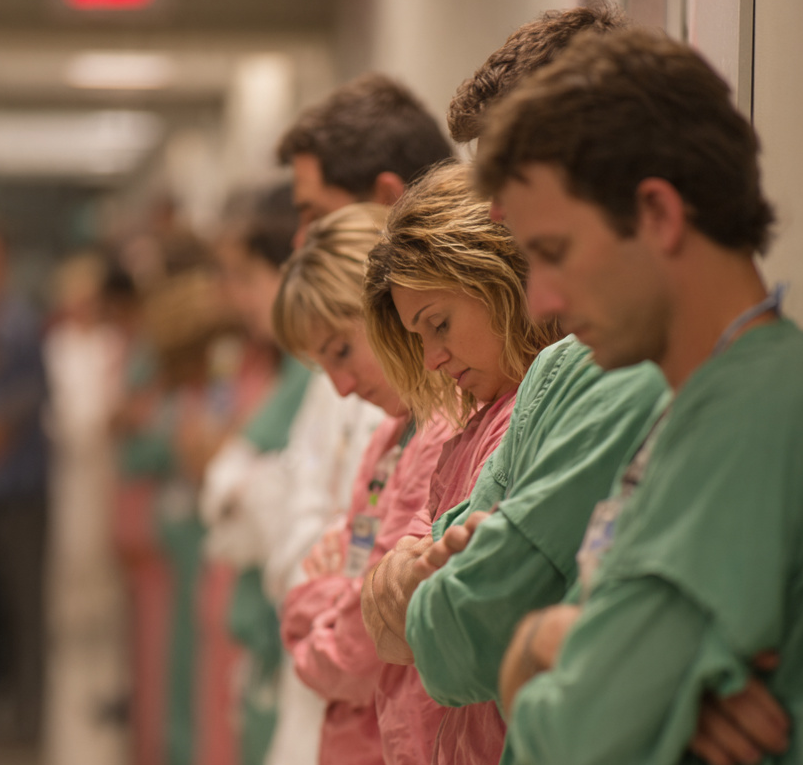 O Brasil soma hoje mais de 240 mil médicos sem registro de especialização — o maior número da história