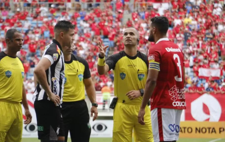 A Federação Norte-Rio-Grandense de Futebol (FNF) divulgou a escala de arbitragem para o confronto.