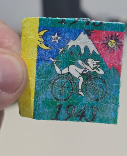 LSD encontrado pelos agentes. Foto: Divulgação/Seap