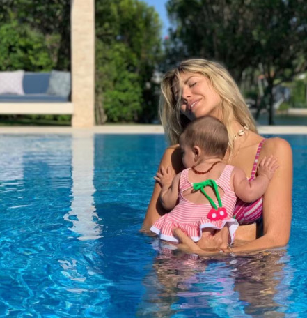 “A gente vai expor ele e eu vou pegar a guarda da Aya”, afirmou Martha Graeff em outra mensagem.