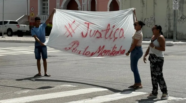 A manifestação ocorreu nas proximidades da Central de Custódia do Judiciário, no bairro da Ribeira, onde acontecia a audiência de custódia da mulher apontada como tutora do animal.
