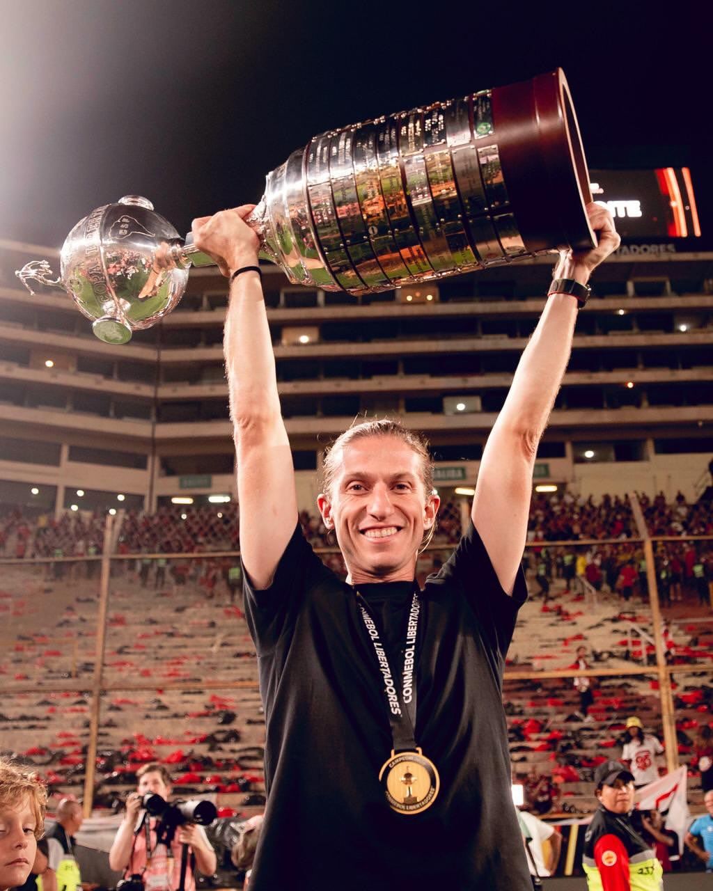 Filipe Luís se despede do Flamengo