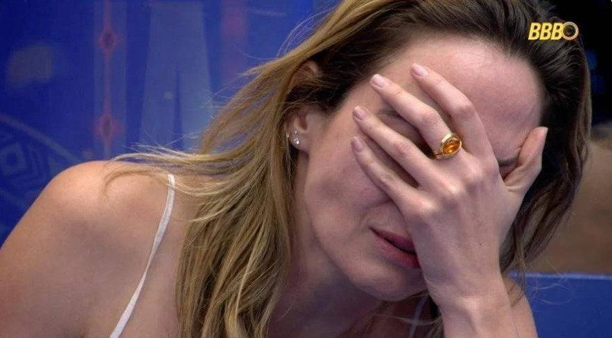 Ainda em conversa com Juliano, Ana Paula relembrou o incentivo do pai para sua participação no reality show.