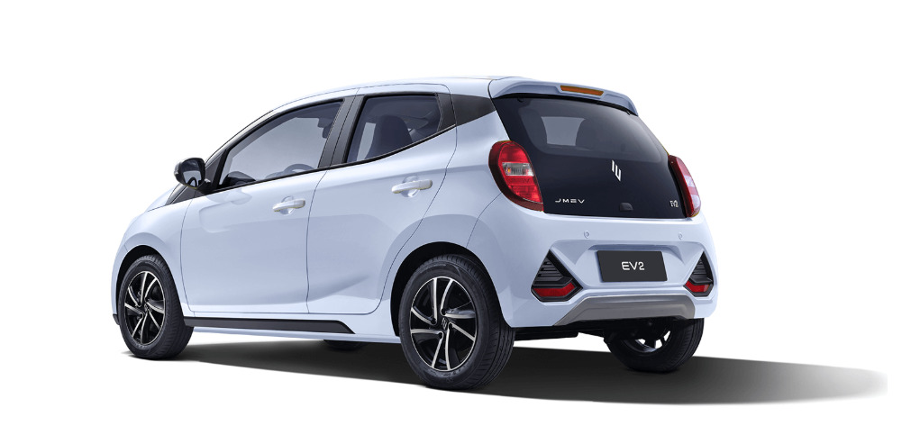 Com a nova faixa de entrada, os carros elétricos da JMEV passam a disputar diretamente com modelos populares, ampliando o debate sobre custo-benefício da eletrificação no país.