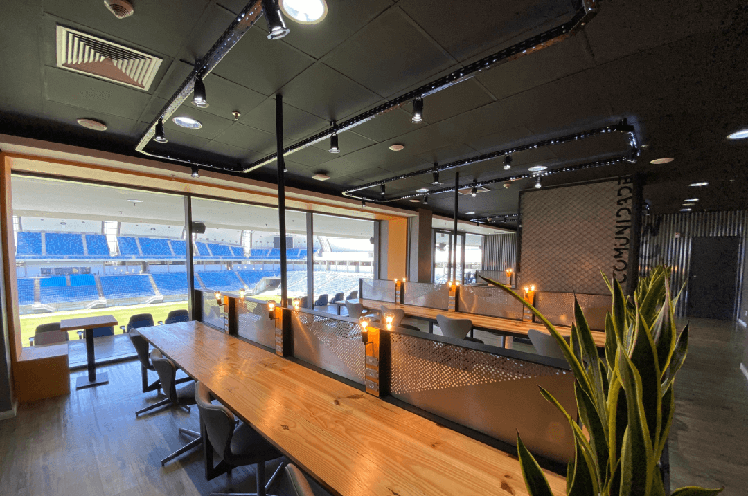 Arena é multiuso e completa, comm espaços para eventos e negócios