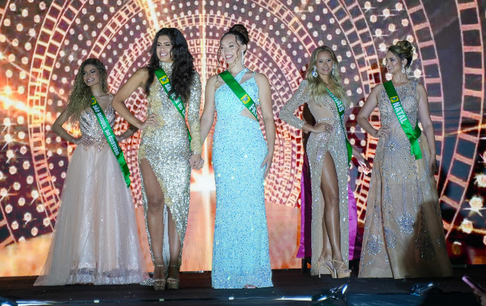 Além da beleza, são valorizados atributos como comunicação, formação, engajamento social e posicionamento.
