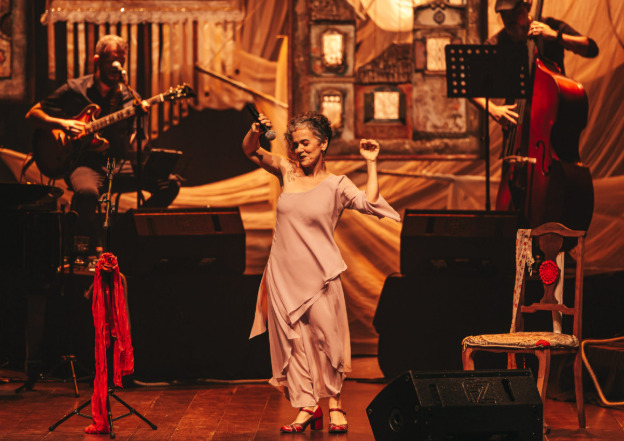 Show musical “Minas de Fé e Paixão” – Lysia Condé.