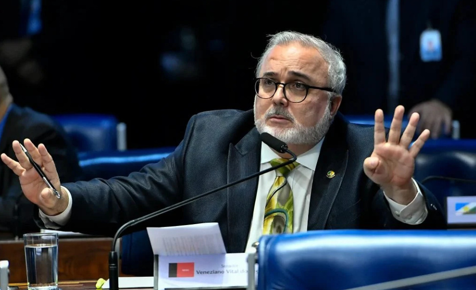 Lideranças do PT e partidos aliados estariam tentando barrar a indicação de Jean Paul como primeiro suplente de Rafael Motta, abrindo espaço para acomodar outra legenda na composição eleitoral.