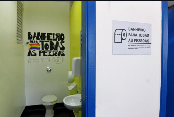 A UFRN foi pioneira no Brasil na implantação de banheiros sem gênero