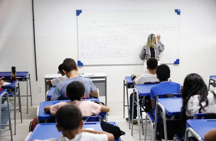A proposta é construir um documento capaz de orientar ações voltadas desde a educação infantil até outras modalidades de ensino oferecidas pela rede municipal.