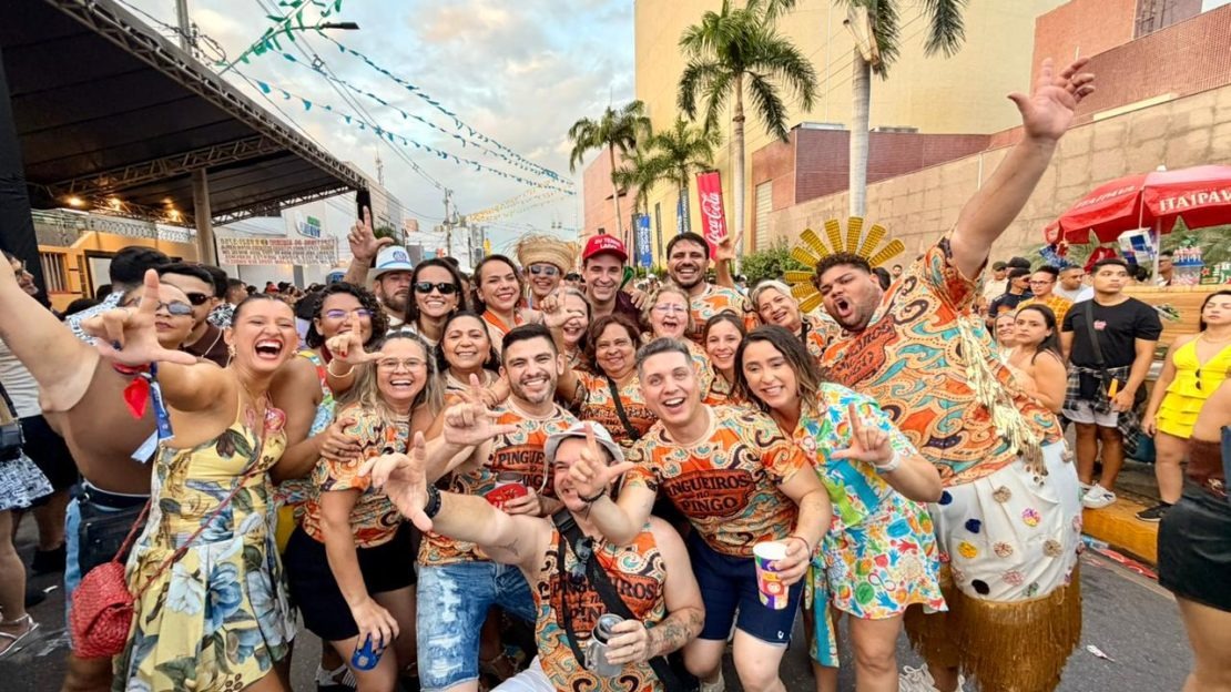 Cadu e apoiadores
