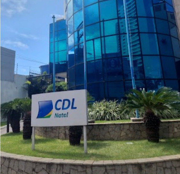 O evento acontece na sede da CDL Natal, no bairro Tirol, com entrada gratuita. Além da oferta de vagas, os participantes poderão entregar currículos diretamente aos recrutadores, participar de entrevistas e acompanhar oficinas voltadas ao desenvolvimento profissional.