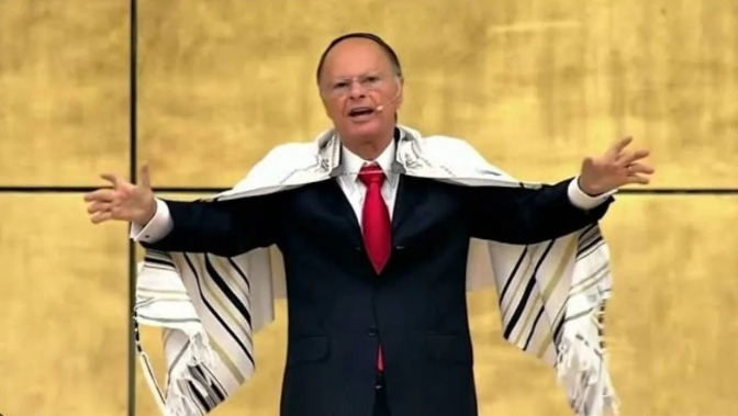 Fundador da Igreja Universal do Reino de Deus, o bispo Edir Macedo é uma das figuras religiosas mais influentes do Brasil.
