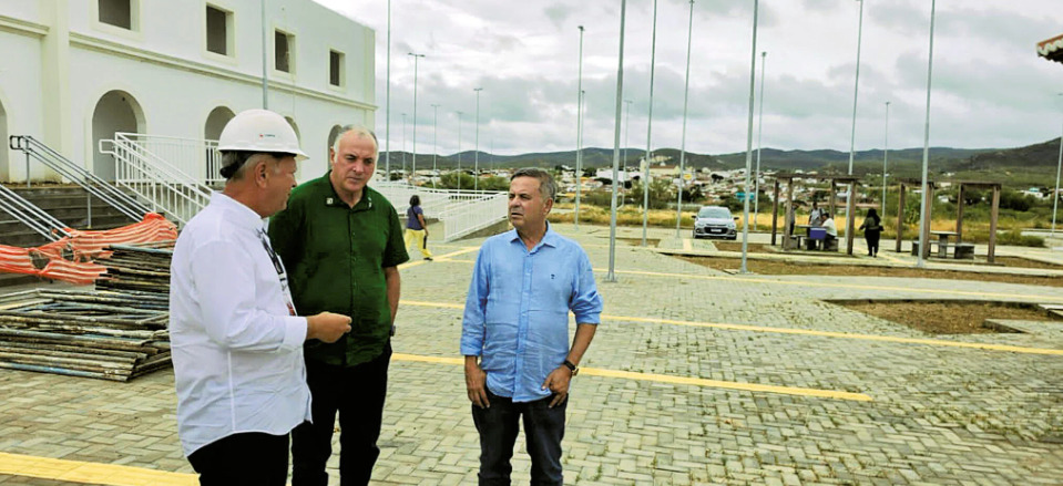 Idealizado pelo senador Rogério Marinho, o Complexo Acari Cidade da Moda foi concebido para consolidar o Seridó como um importante centro da indústria da confecção.