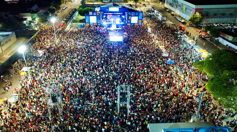 Na edição realizada em 2025, o evento reuniu mais de 200 mil pessoas durante os dias de programação.