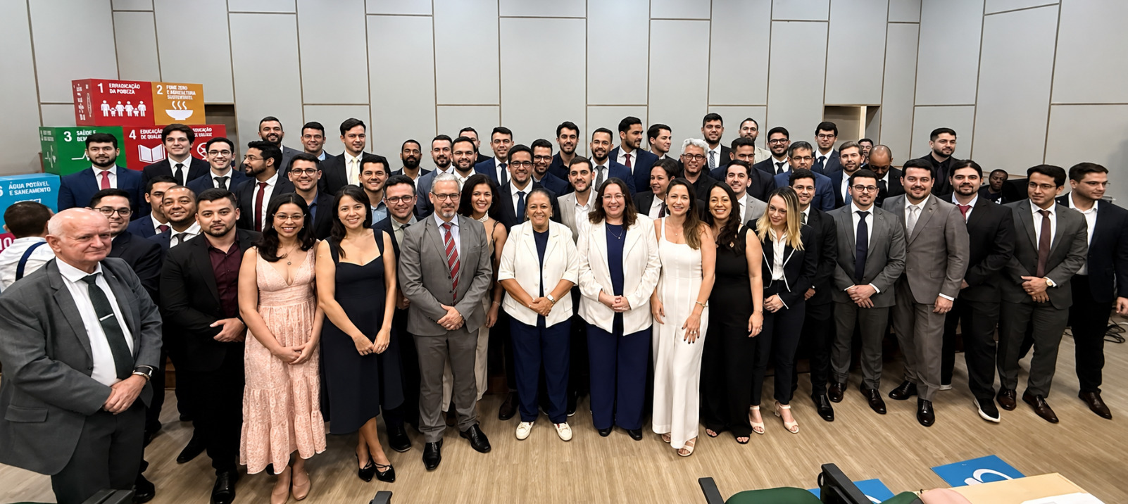 Nesse cenário, os novos Auditores Fiscais passam a desempenhar papel estratégico na construção de uma Administração Tributária mais moderna, eficiente e integrada, atuando em conjunto com os servidores mais experientes para garantir uma transição segura.