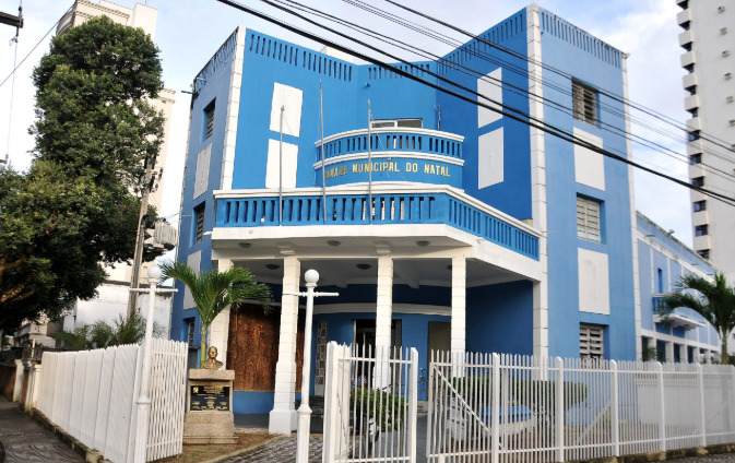 O projeto aprovado pela Câmara Municipal previa a criação de penalidades específicas para quem descumprisse as novas regras.