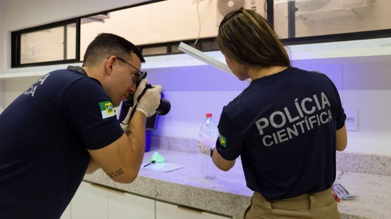 Polícia Científica ajuda nas investigações. Foto: Divulgação/Polícia Científica 