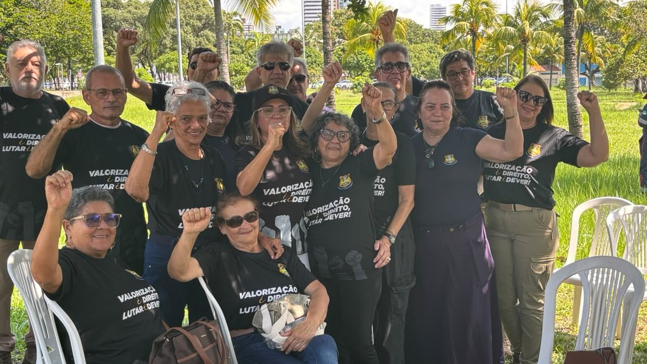 Servidores do RN protestam contra o Governo Estadual - ELÍ BNEWS RN